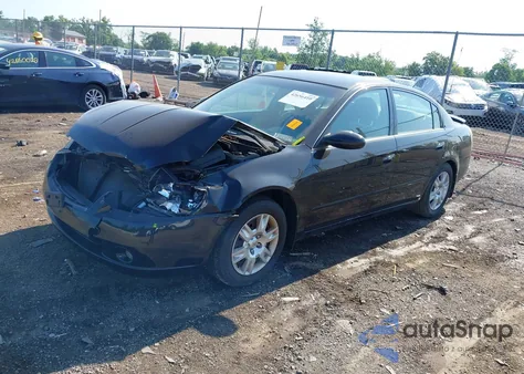 2005 Nissan Altima 2.5 S из США, поврежденный, VIN 1N4AL11D35C250895